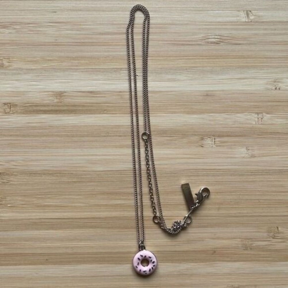 Sweet Donut Charm Necklace Silver Tone Fashion Jewelry Accessory - Picture 2 of 4